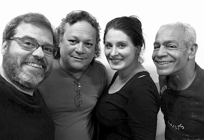 Nina Ernst und ihre brasilianische Band (Fernando Merlino, Erivelton Silva und Jamil Joanes)